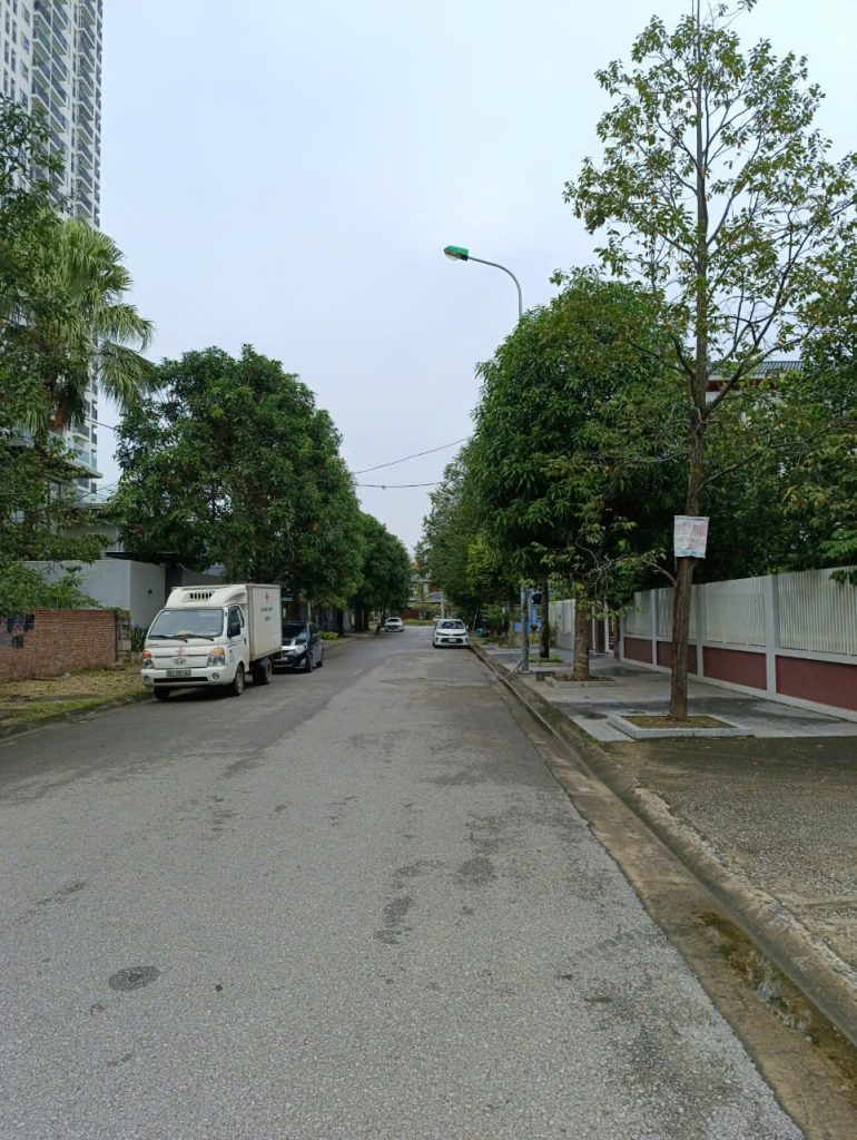 990d7d6a07a7bbf9e2b63