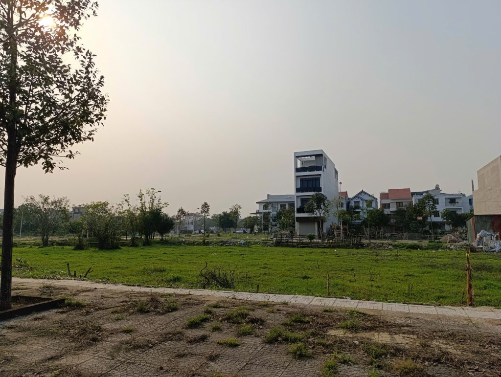 Đất mặt bằng 87m - cạnh đại lộ Cesp và đường lê lai -mặt tiền 5m - giá 2 tỷ 1xx 5 d8e0d17dbe0e0e50571f